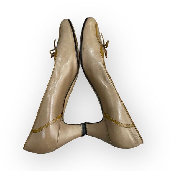 Salvatore Ferragamo Tan Pumps AAAA Narrow - Picture 6 of 11